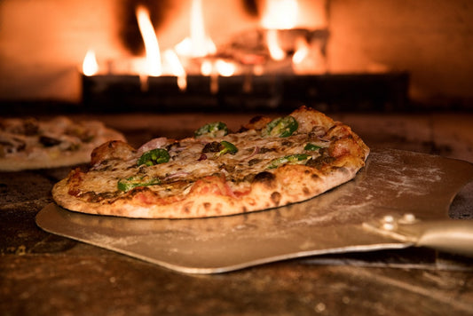 These are the (4) reasons why you need an outdoor pizza oven - and how to choose the best one