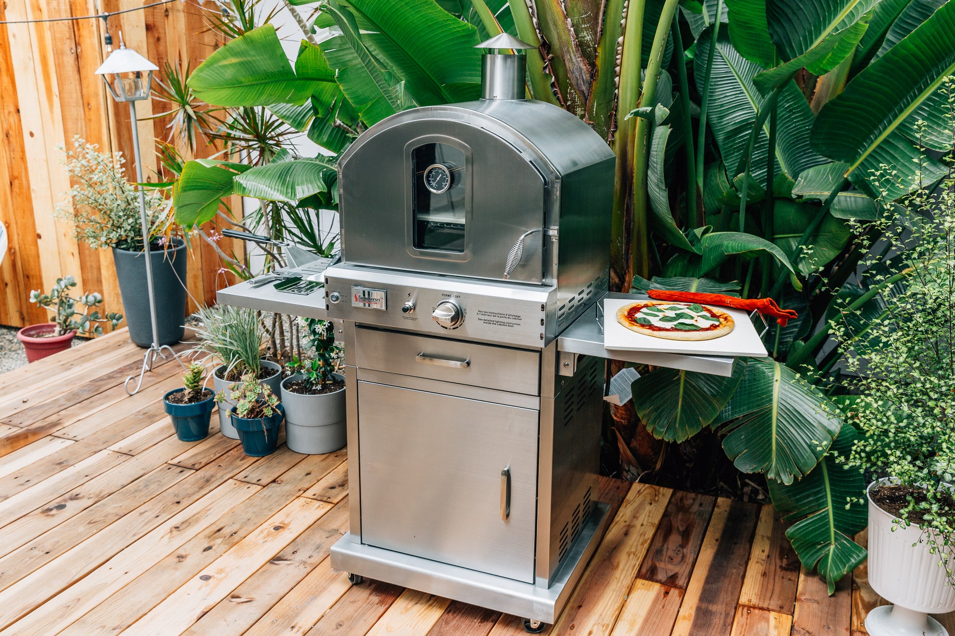 Summerset Outdoor Oven SS-OVFS-NG/LP: Premium Gas Pizza Oven for Perfect Backyard Entertaining Pizza Oven Summerset   