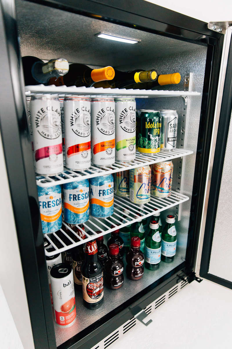 Summerset Outdoor Compact Refrigerator - 24" 5.3 cu ft Right Hinge SSRFR-24S Refrigerator Summerset   