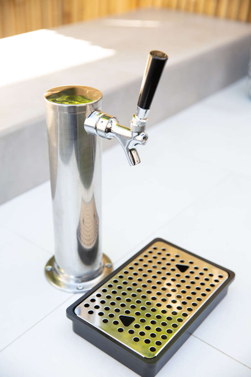 Summerset SSRFR-24DK1 Outdoor Kegerator: 25" Single-Tap Kegerator Solution Kegerator Summerset   