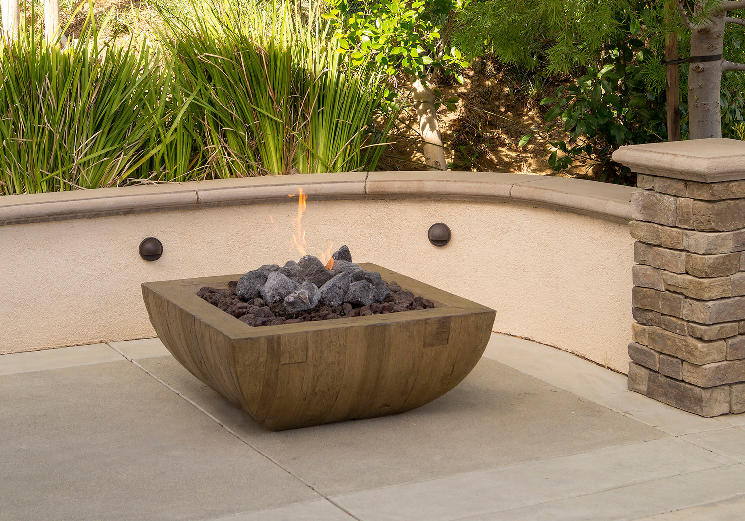 Square Gas Fire Bowls: Sparking Elegance and Warmth in Your Outdoor Paradise!