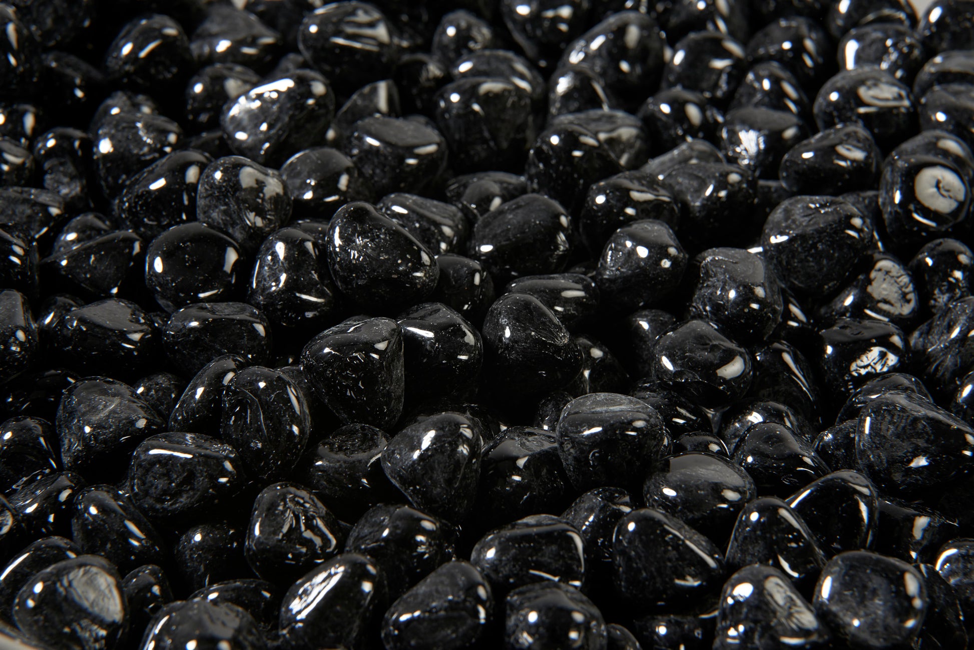 OGR Black Large Tempered Fire Glass Diamonds (CFLD-B) Diamond Nuggets The Outdoor GreatRoom Company   