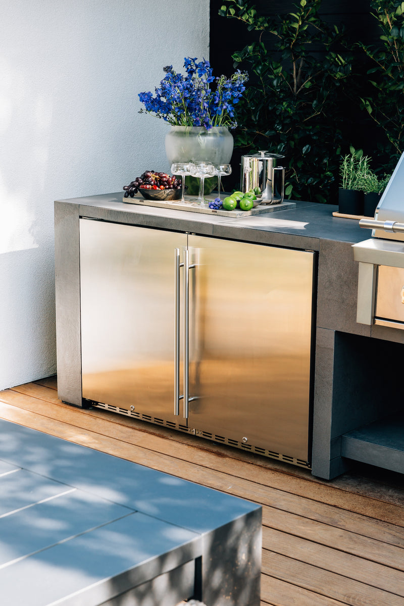Summerset Deluxe Outdoor Refrigerator - 24" Compact Left-Hinge SSRFR-24D-R Refrigerator Summerset   